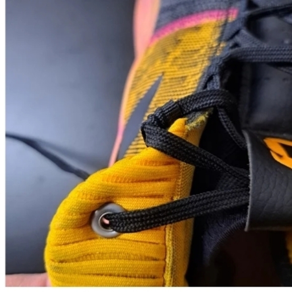 "RARE" Adidas Damian Lillard 5 Asian Tour Men's Size US 19 EUC - Picture 14 of 16